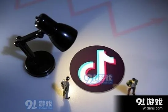 抖音电脑版和手机版的区别详解