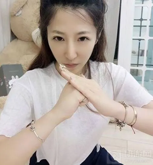 炉石传说球王贝拉脏牧卡组玩法指南